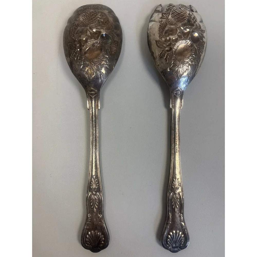 Vintage Leonard Silverplate Italy Salad Serving Set Embossed Fruit Shell Handle